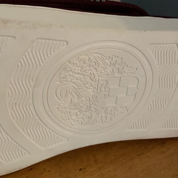 Vince Camuto Sneakers. - Picture 3 of 3